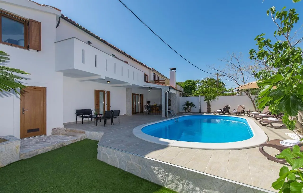 Villa Zlata Polje  0*, Polje (Krk) クロアチア